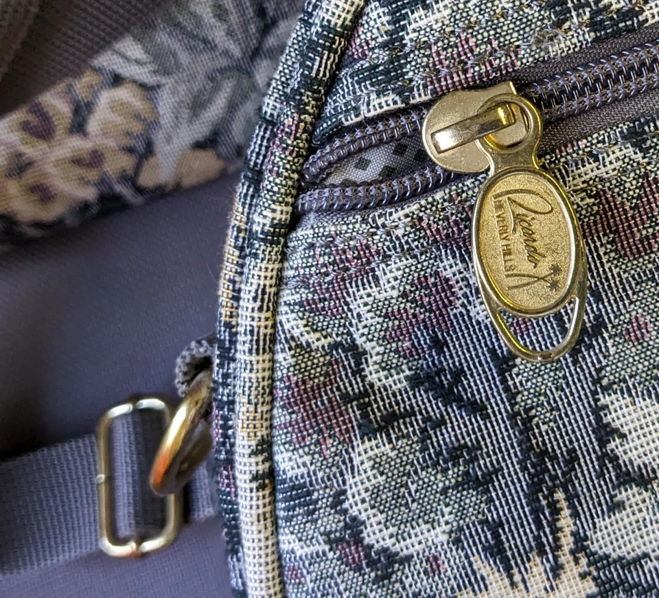 2pc Ricardo Beverly Hill Tapestry Floral Set Purse Cosmetic Case And Travel Bag - Image 2 of 4