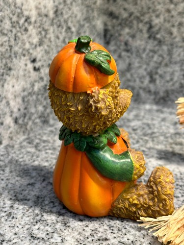 PAIR OF HALLOWEEN DECOR LOT - INCLUDES BEAR AND STRAW SCARECROW - PUMPKIN BEAR - Picture 8 of 16