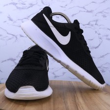Nike Tanjun Negro Blanco Bajo Correr Ligero Zapatos Tenis 812655-011 Para Mujer Talla 9