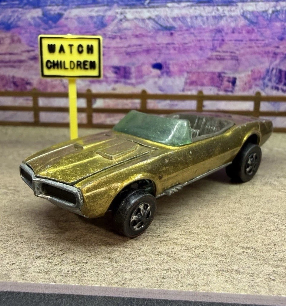 Hot Wheels Redlines Pontiac 1968 Vehicle Year Vintage Manufacture