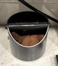 Barista Coffee Knock Box 4.6 Inch Plastic Grounds Disposer Non-Slip Base