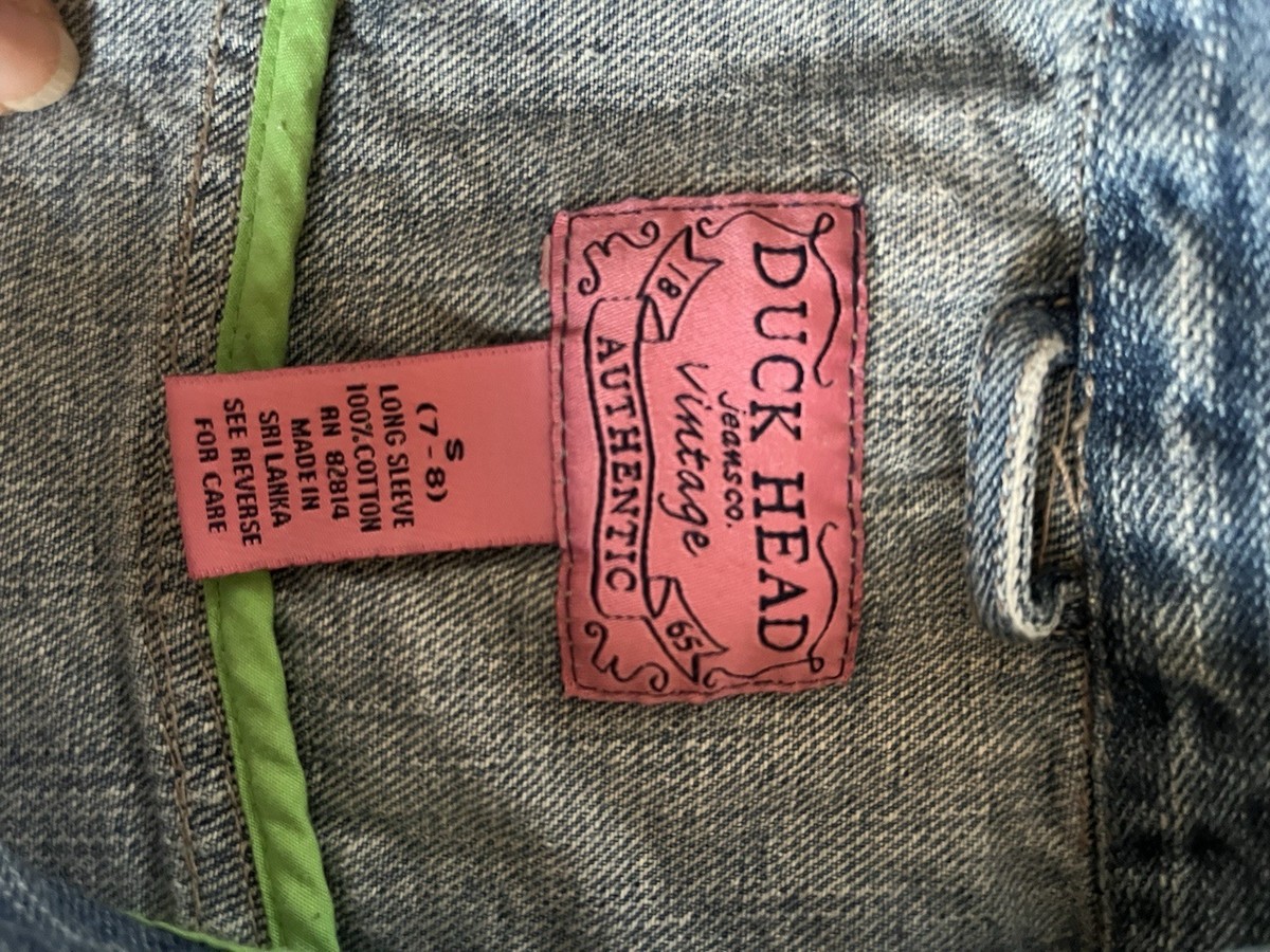 Vintage Duck Head threaded, faded and distressed short jacket Vintage Duck Head threaded, faded and distressed short jacket