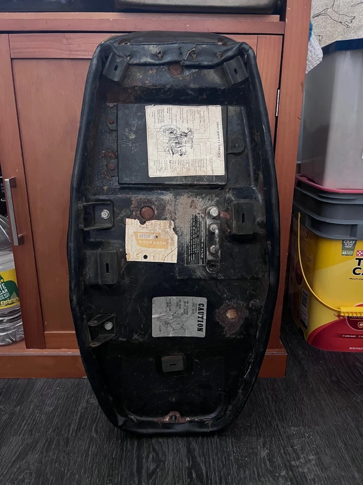 Assento de motocicleta 1980 Kawasaki Kz400 - Muito bom estado - Vintage - Imagem 2 de 4