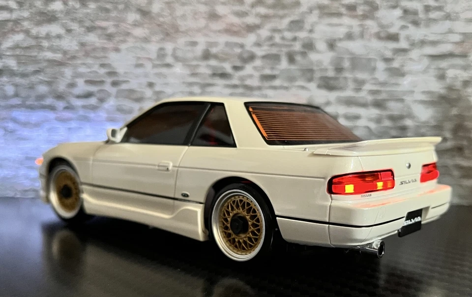 Kyosho MINI-Z AWD 4WD Drift Readyset NISSAN SILVIA K’s Con Kit Aero E Luci - Immagine 2 di 4