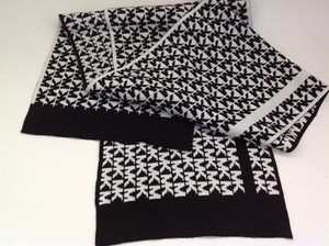 michael kors black and white scarf