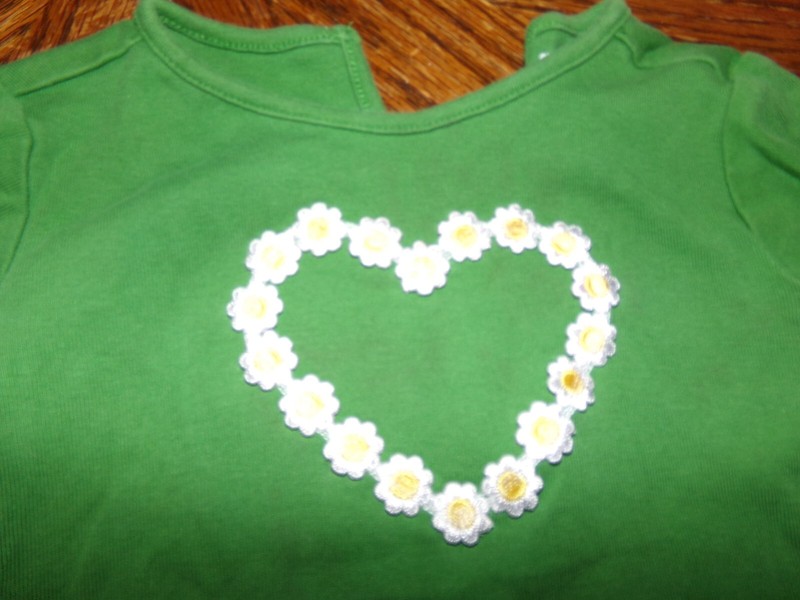 +* GIRLS GYMBOREE SHIRT 4T H 554