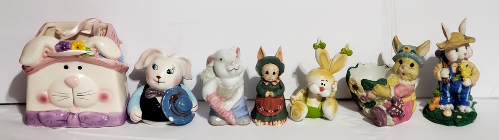 Lot of 7 Small Rabbit Collectables