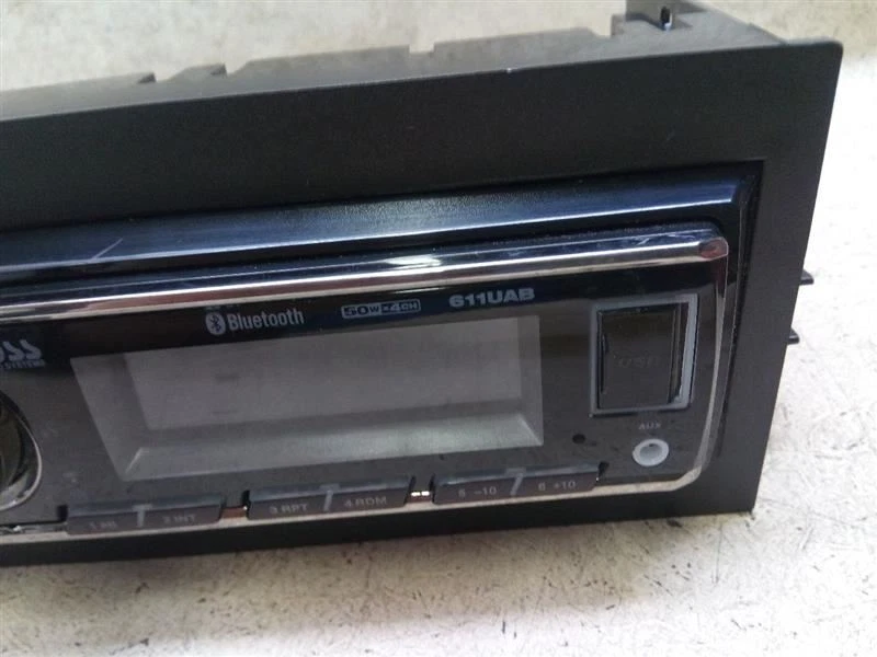 BOSS 611UAB AM FM Stereo Radio USB AUX b2-40/197729 - Image 3 of 4