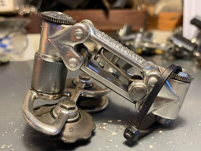 Dérailleur arrière vintage Campagnolo Nuovo Record 1981 brevet 81 court