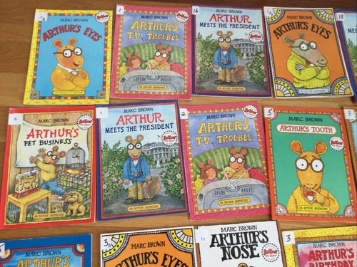 PBS Cartoon Storybooks Marc Brown ARTHUR Book Lot Bedtime 24 Story Picture Books - Picture 3 of 7