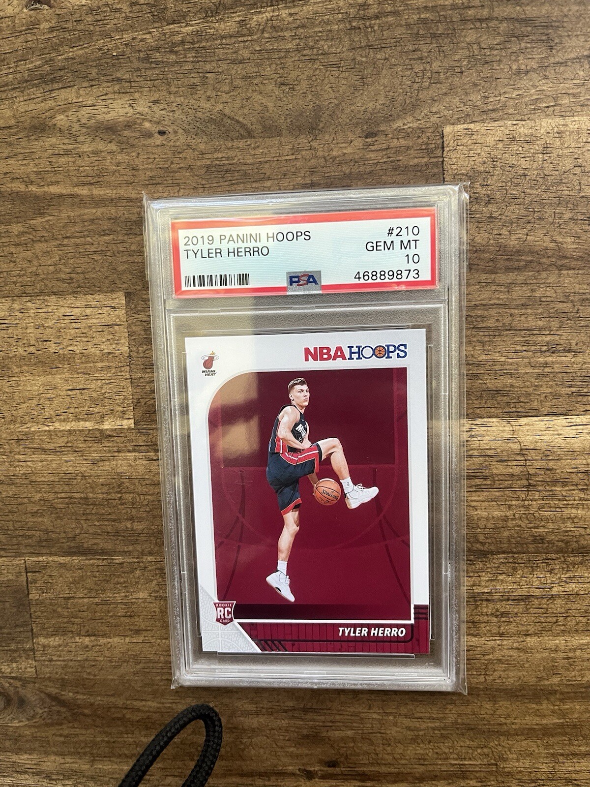 2019 panini hoops tyler herro rookie psa 10