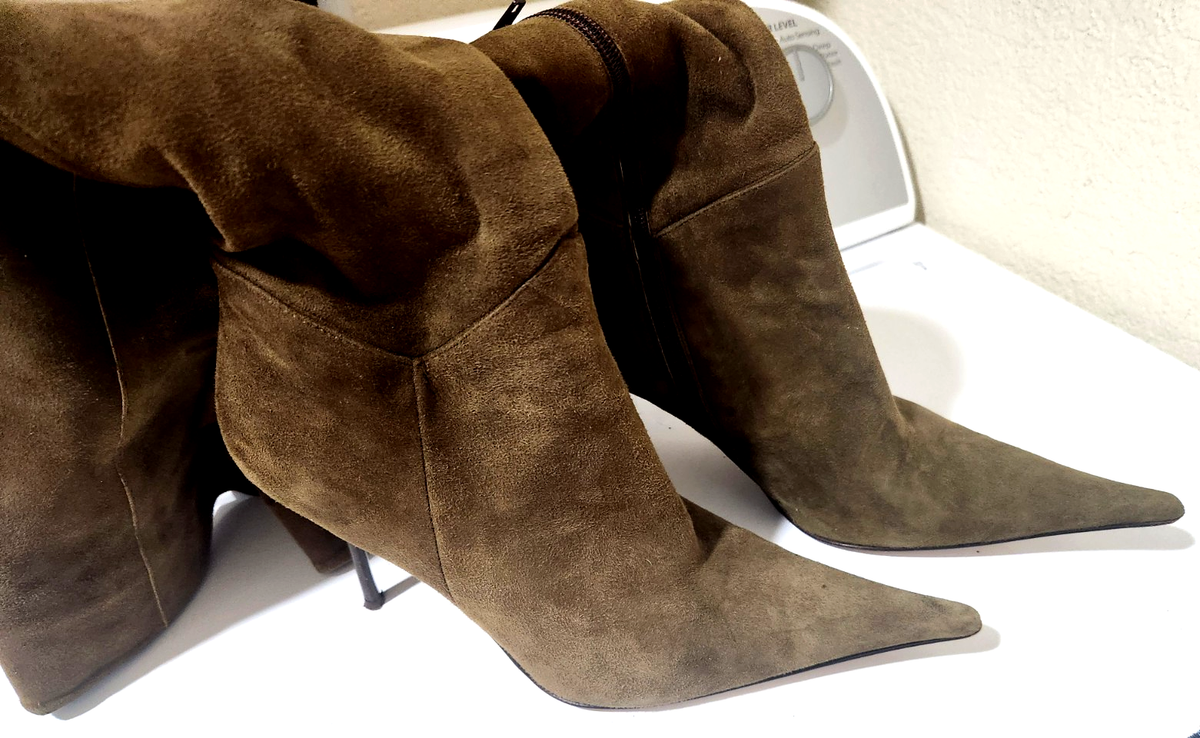 Beautiful Vero Cuoio Italy Boots Olive Green Suede Knee High 