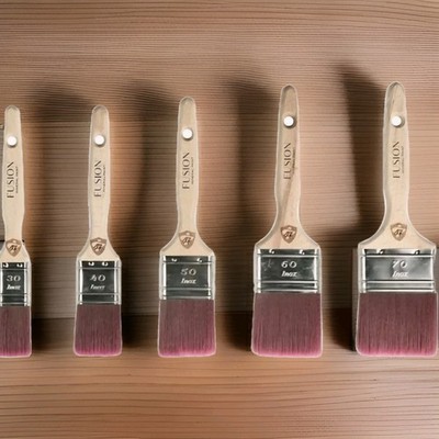 Fusion Branded Staalmeester Pro Hybrid 1'' angled Paint Brush