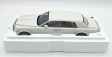 Kyosho 1/18 Rolls-Royce Phantom Extended Wheelbase English White 08841EW