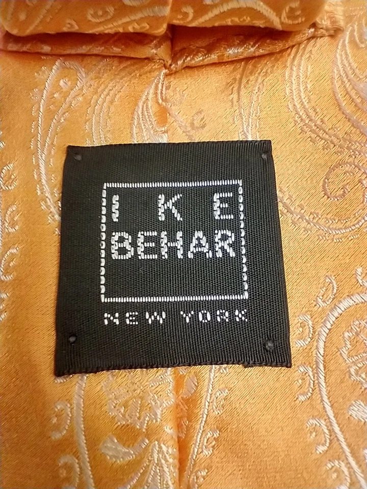 Corbata IKE BEHAR 100 % Seda Diseñador EE. UU. Melocotón Paisley Bordada Cuadrada Usada en Excelente Condición Foto 3 de 4