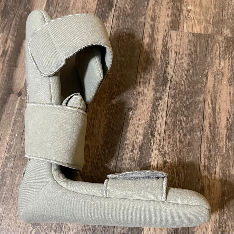 Férula Vive Soft Night gris talla XL ligeramente usada con etiqueta soporte para fascitis plantar Foto 3 de 4