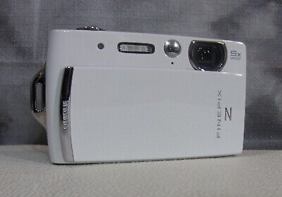 Fujifilm FinePix Z110,White,EXC 14MP,5x,f/3.9,2.7inch from Fujifilm FinePix Z110,White,EXC 14MP,5x,f/3.9,2.7inch from