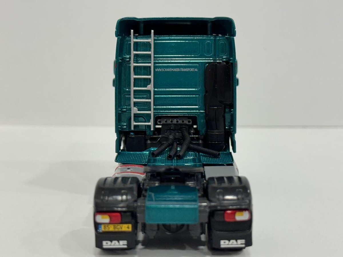 自動車 WSI 01-1491 NIEUWLDND DAF XF 1/50 WSI truck models, DAF XF SPACE CAB 4X2 ,SCHAVEMAKER & ZN