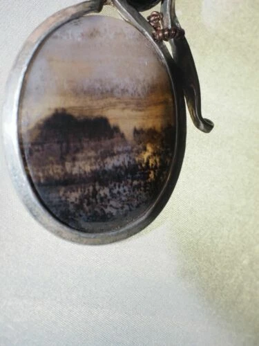 Collane e pendagli di lusso neri di pietra principale zaffiro