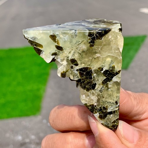 134G Natürlicher Grüner Turmalin mit Quarzkristall Cluster Mineral Präparat - Bild 7 von 18