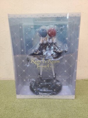 Re:Zero Starting Life in Another World Rem Ram Twins 1/7 PVC