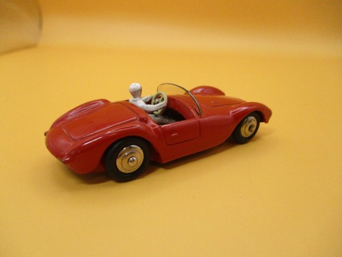 VINTAGE DINKY TOYS 22A-R MASERATI 2000, MECCANO FRANCE. ORIGINAL NEAR MINT!! - Picture 9 of 11