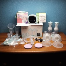 Zomee Z2 Breast Pump w/ Bonus Accessories