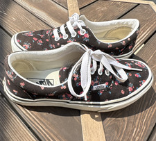 VANS Floral Print Low-Top Canvas Sneakers. Size 7 Women s - 5.5 Men s -