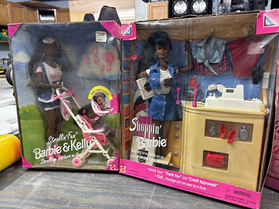 Mattel Barbie & Kelly Lot Strollin' Fun Stroller Cool Shoppin' 11.5''