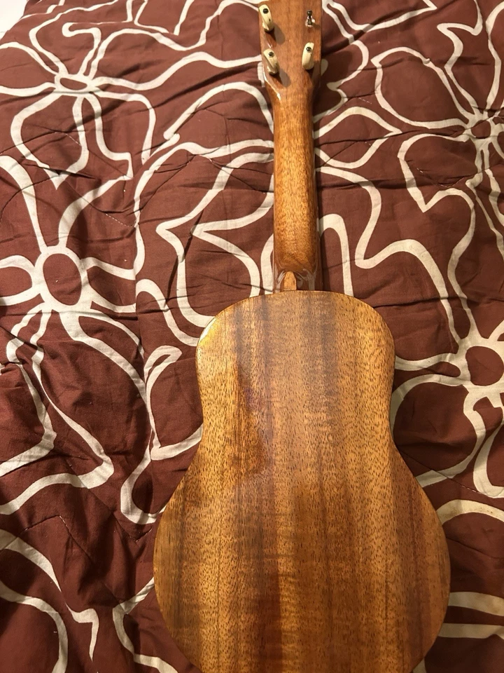 РЕДКАЯ KAMAKA WHITE LABEL SAPRANO 4-струнная укулеле - Изображение 3 из 4