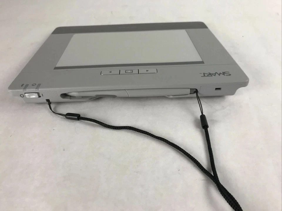 SMART Slate WS200 Graphic Tablet Pad Bluetooth w/ Pen and USB Connecter - Image 3 of 4