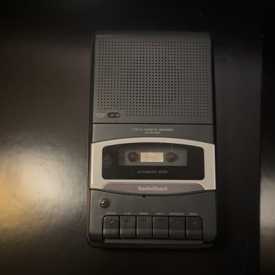 RadioShack Portable Cassette Tape Player Recorder CTR-111 TESTED