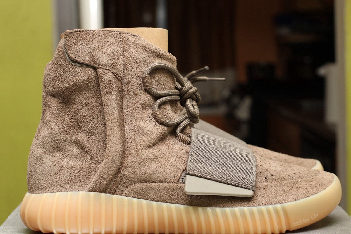 ADIDAS YEEZY BOOST 750 'CHOCOLATE' SIZE 11.0 ITEM BY2456