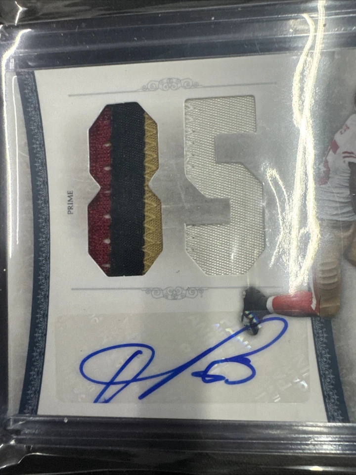 2011 Vernon Davis National Treasures Colossal Auto 1/2 Patch 49ers Football - Image 2 of 4