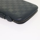 Foto 15 di 24