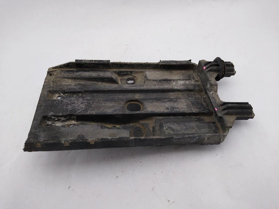 Soporte bandeja batería Volvo 850 compatible con 1992 1993 1994 1995 1996 1997 92 93 94 95 96 Foto 4 de 4