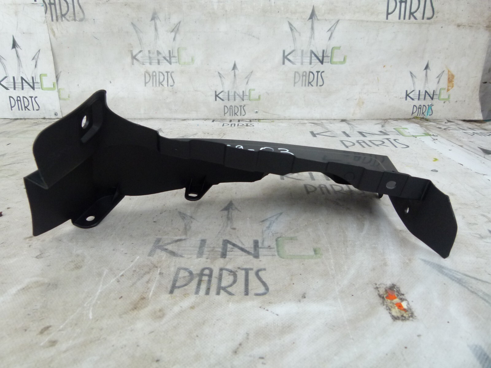 Genuine Hyundai I30 2012 - 16 Right Rear Bumper Under Tray 86694  