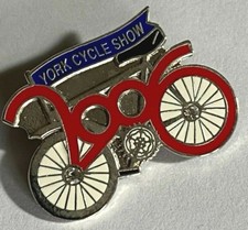 YORK RALLY CYCLING SHOW CTC OFFICIAL PIN BADGE 2006