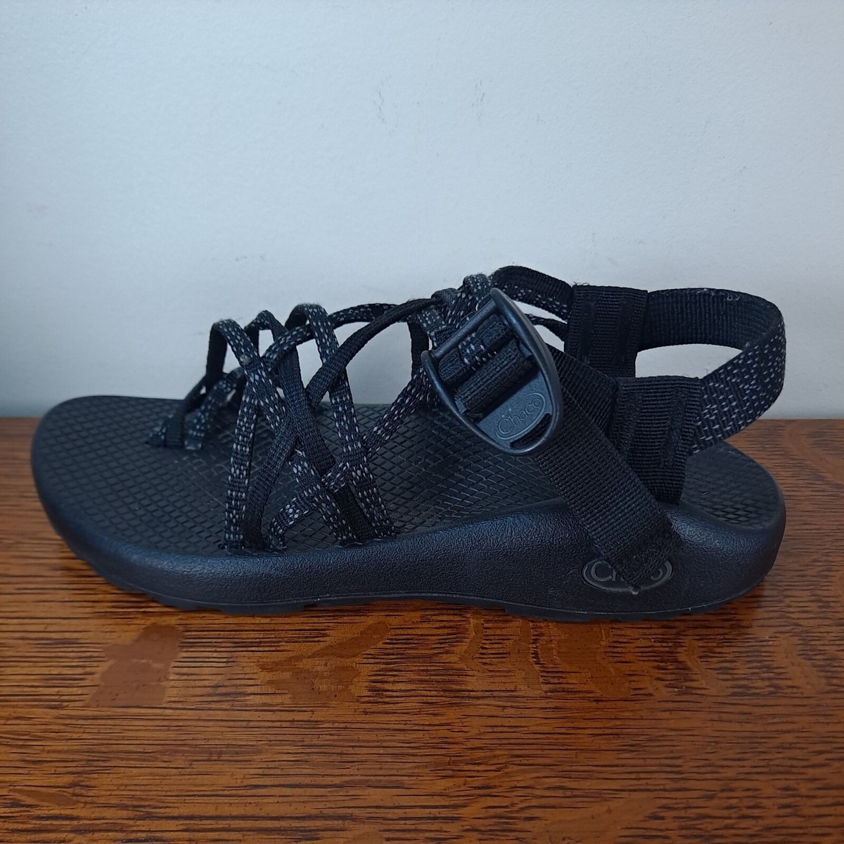 CHACO Women's Size 7 Sport Sandals ZX/3 Classic Black