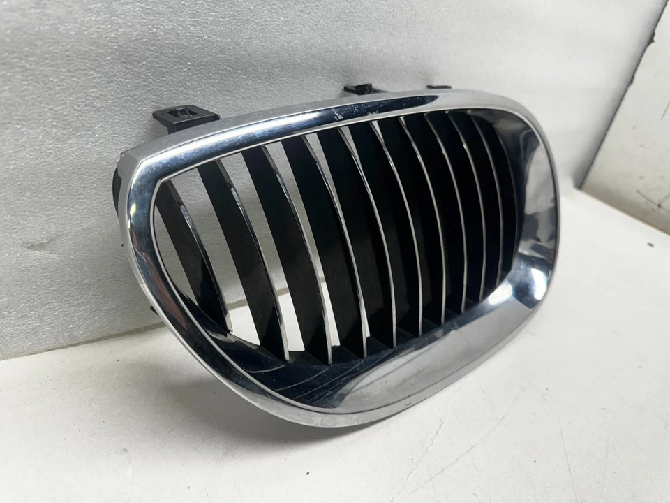 Решетка переднего бампера со стороны пассажира P401140 2004-2007 BMW 5 серии СМ. ФОТО от оригинального производителя - Изображение 2 из 4