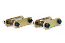 Fabtech Fts2096 2 Rear Lifted Shackles For 1996-2004 Toyota Tacoma Fabtech Fts2096 2 Rear Lifted Shackles For 1996-2004 Toyota Tacoma