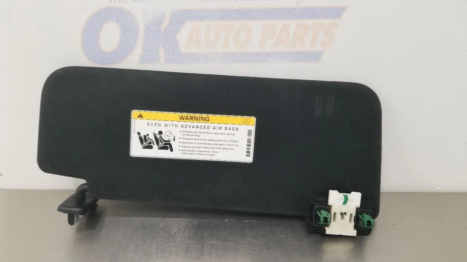 MERCEDES BENZ AMG GT63S X290 19 PARASOL CONDUCTOR IZQUIERDO NEGRO Foto 3 de 4