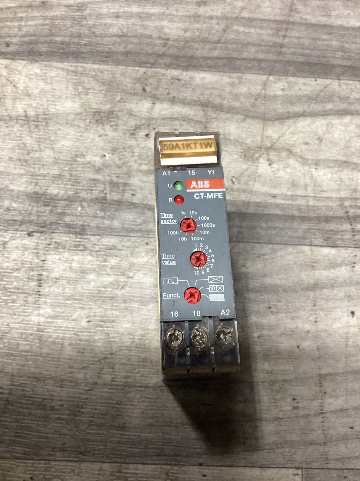 ABB CT-MFE Multifunction Time Relay 1SVR550029R8100 #111N115