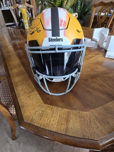 Pittsburgh Steelers Autographed by Jerome Bettis custom speed flex Helmet #36