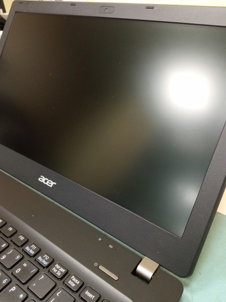Portátil ACER TravelMate P236