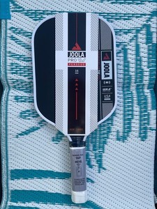 JOOLA Ben Johns Perseus 3 Raie de pickleball 16 mm avec 1 poignée de rechange – Noyau
