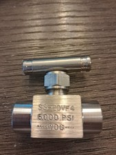 Swagelok  Brand new packaging SS-20VF4 Stainless Steel Integral Bonnet Needle Va