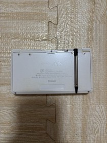 Nintendo 3DS White03