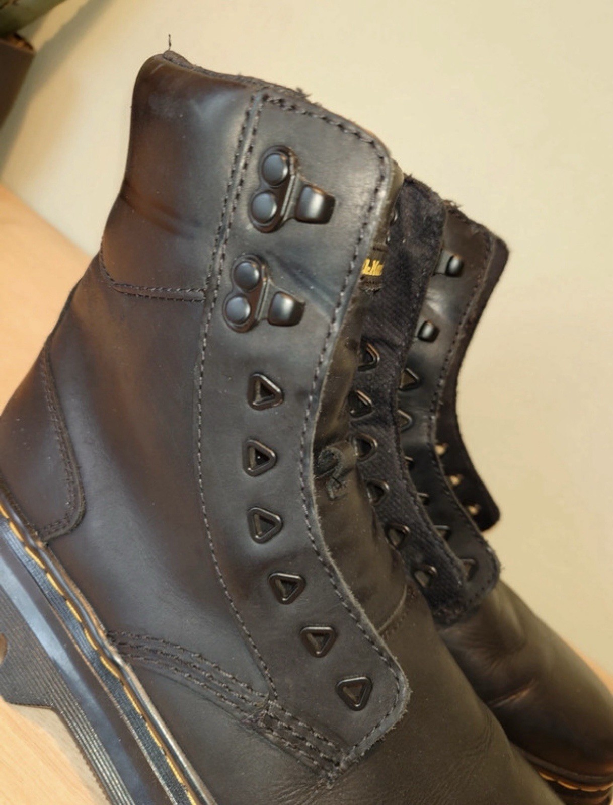 Dr. Martens Tarik Black Platform Utility Boots UK8 - Stylish & Durable image 8