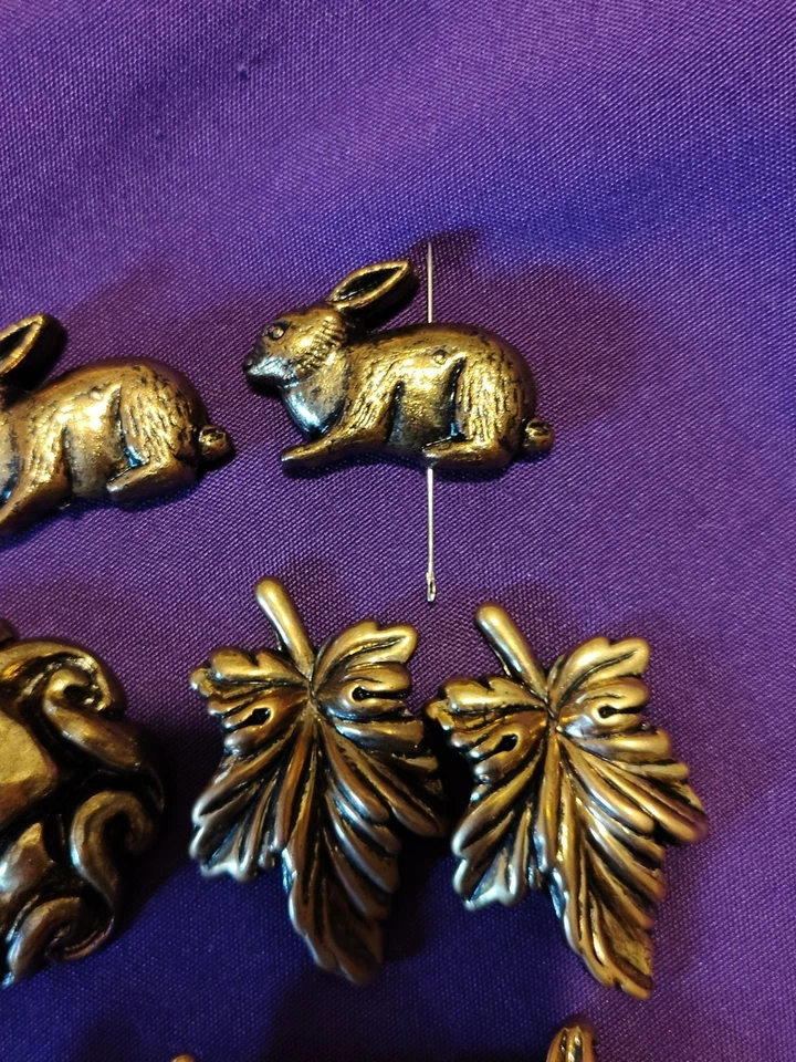 Vintage Brass-Plated Plastic Craft Lot Floral And Fruit Pendants Hat Pin Rabbits - Image 3 of 4